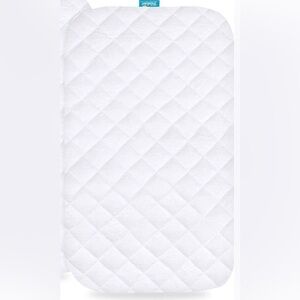 Biloban Bassinet Mattress Protector
